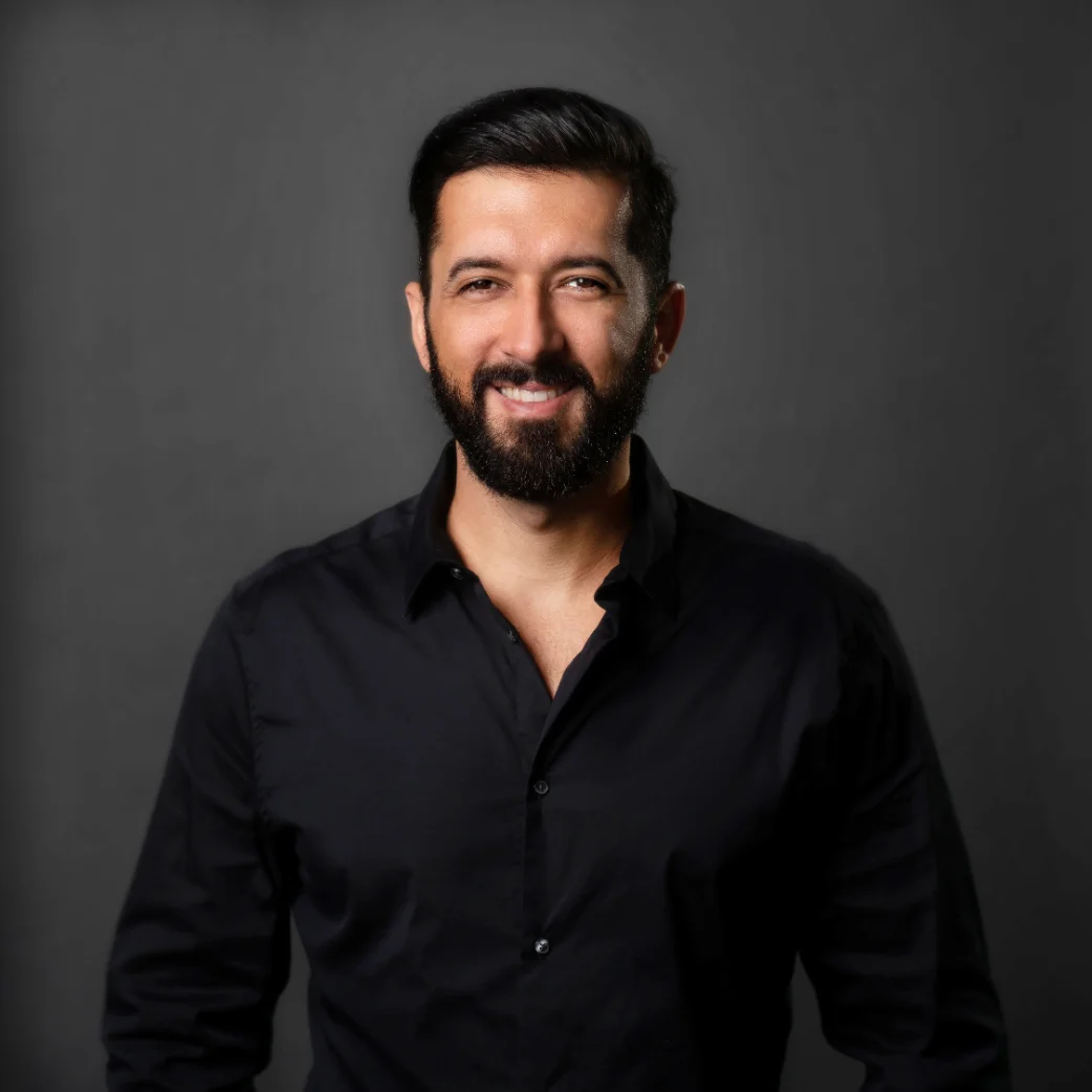 Cory Elliott Burke headshot